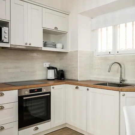 Casa Milonopoulos By Konnect, & Main House