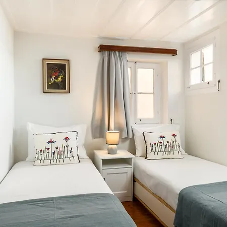 Casa Milonopoulos By Konnect, & Main House